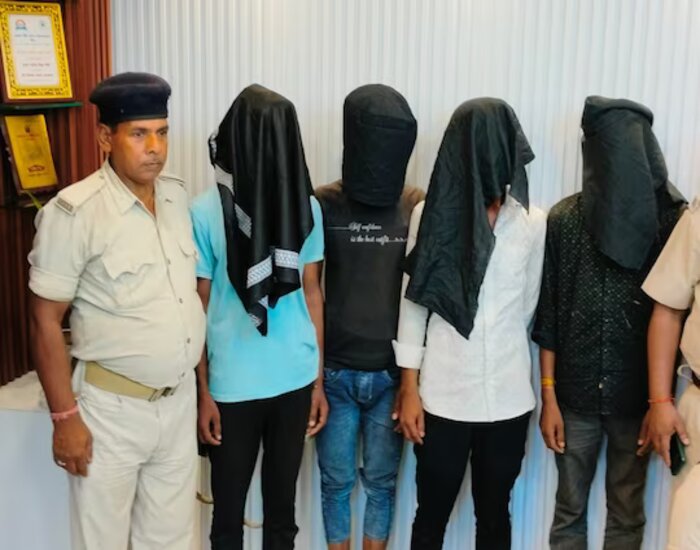 गोपालगंज में पुलिस ने बाईक गैंग को दबोचा.