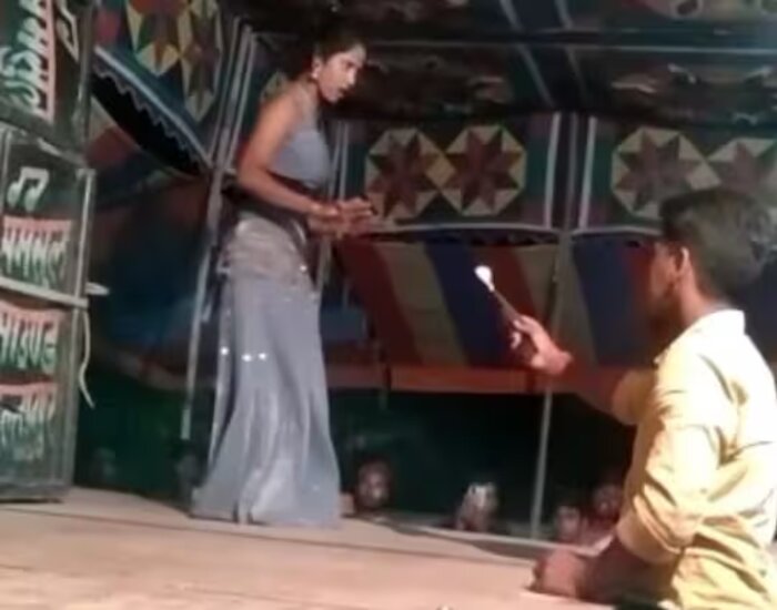 तमंचे पर डिस्को, पुलिस ने की बड़ी कारवाई.