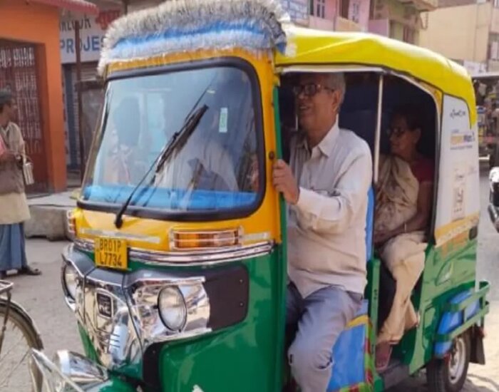 ऑटो और बस में सीट से अधिक यात्री बिठाने पर जुर्माना.