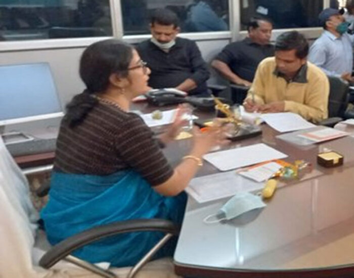  हर शुक्रवार पैदल ऑफिस आएंगे ऑफिसर .