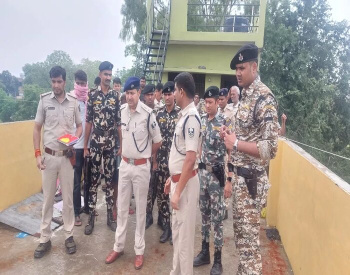 बक्सर में डबल मर्डर: युवक ने मां और भतीजे को मार डाला.