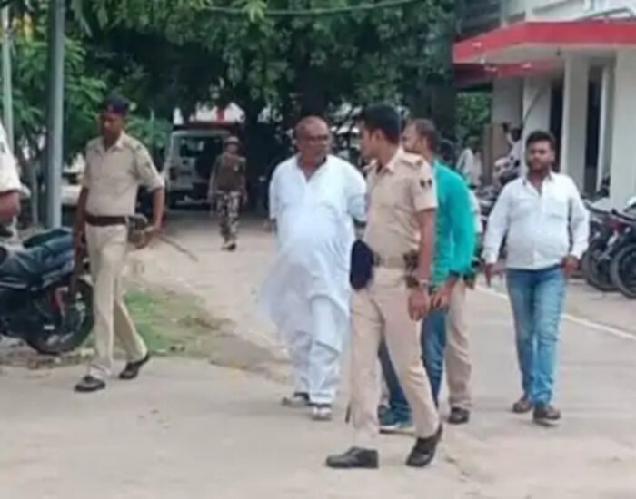 बढ़ गई RJD की परेशानी, श्रवण कुशवाहा भी टेंशन में.