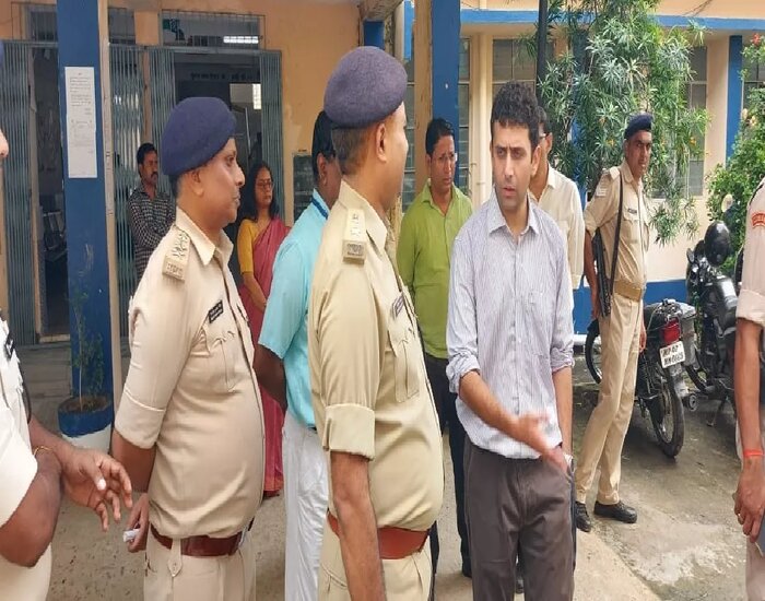 सिपाही भर्ती परीक्षा में कदाचार के आरोप में 169 धराए.