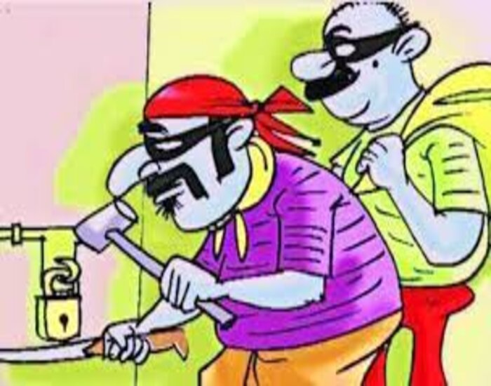 ककड़बाग और पाटलिपुत्र में चार घरों में लूट.