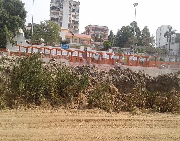 गंगा नदी के आसपास निर्माण पर पाबंदी.