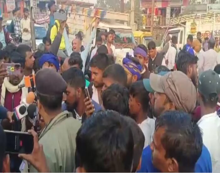 भीम आर्मी ने थाने पर जमकर किया पथराव.