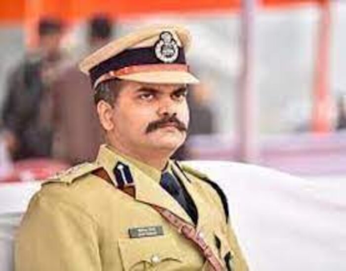 किसी IPS अधिकारी को नहीं मिला चुनाव लड़ने का मौका.