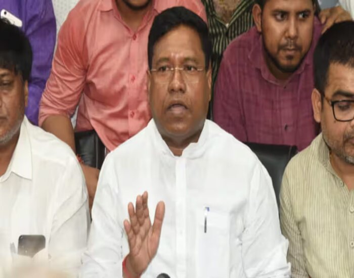 आनंद मोहन और चिराग की लड़ाई से हम का किनारा.