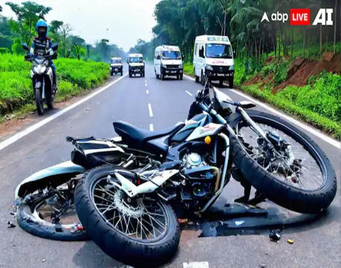 तीन बाईक और ट्रक की भिडंत, 5 लोगों की मौत .