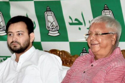 तेजस्वी यादव के घर के बाहर लगे पोस्टर ने बढ़ाया बिहार का राजनीतिक तापमान, जानिए, क्या लिखा है
