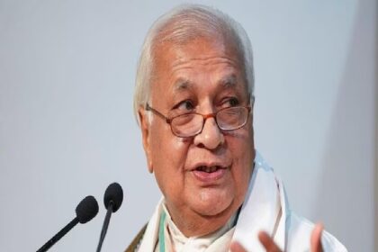हिजाब विवाद पर राज्यपाल आरिफ मोहम्मद खान का बड़ा बयान: 'नीतीश कुमार पिता समान, इसे विवाद कहना दुखद और अनुचित'