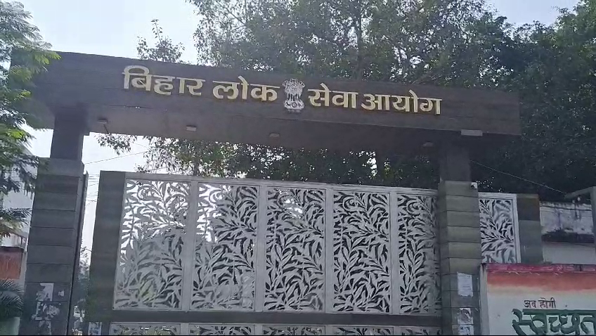 री-एग्जाम नमुमकिन, आयोग ने दोहराया