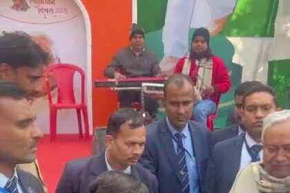 छोटे गायक ने सीएम नीतीश कुमार को किया मंत्रमुग्ध, गायक के गीत ने जीता दिल