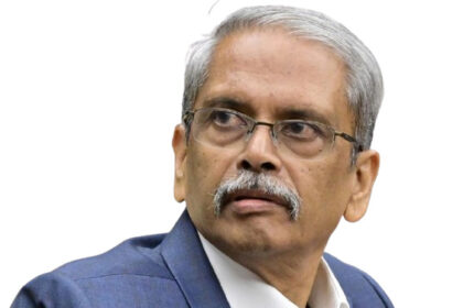 इंफोसिस के सह-संस्थापक क्रिस गोपालकृष्णन समेत 18 लोगों पर एससी/एसटी अत्याचार अधिनियम के तहत मामला दर्ज