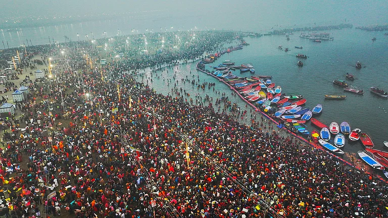 महाकुंभ हादसे पर बोले लालू, अधिकारी और सत्ताधारी कम से कम ईश्वर से तो डरें!