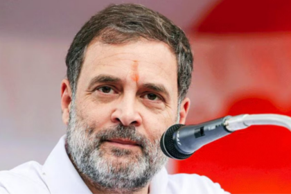 राहुल गांधी का स्वागत करने एयरपोर्ट पहुंचे कांग्रेस नेता