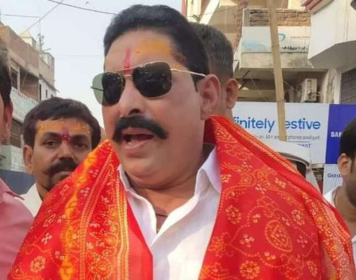 पटना में अनंत सिंह और सोनू-मोनू गैंग के बीच हुई गोलीबारी लेकर छापेमारी तेज़