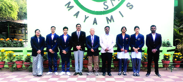 चिन्मय विद्यालय के छात्र CBSE राष्ट्रीय विज्ञान प्रर्दशनी के लिए दिल्ली रवाना