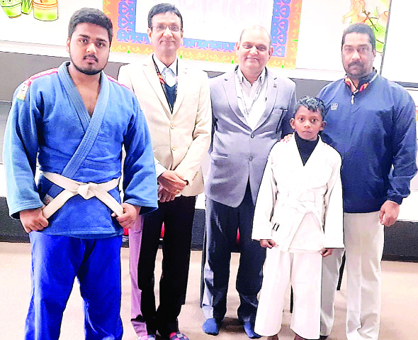 राजकमल सरस्वति विद्या मंदिर के दो खिलाड़ी राष्ट्रीय जूडो प्रतियोगिता के लिए पुणे रवाना