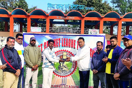 सीनियर जिला क्रिकेट लीग में नेताजी क्रिकेट क्लब ब्लू ने 9 विकेट से जीता मैच