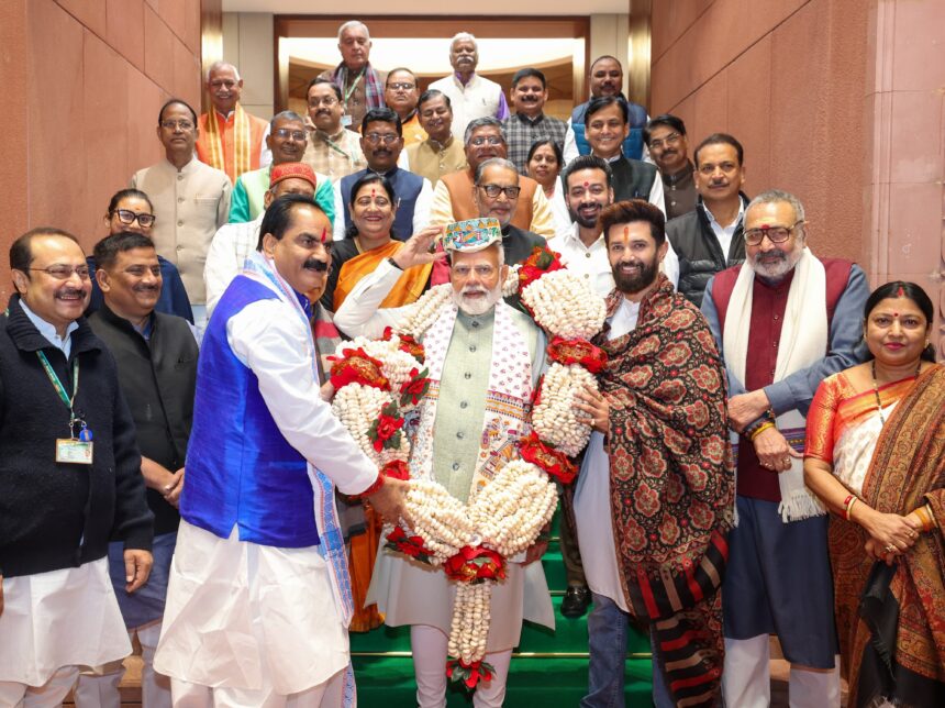 बिहार के 30 सांसदों ने पीएम मोदी से की मुलाकात, मिथिलांचल के मखाना पर जताया आभार