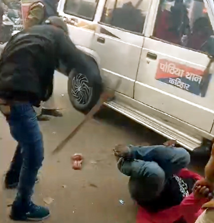 कटिहार में पुलिस की पिटाई का वीडियो वायरल, मामला गरमाया