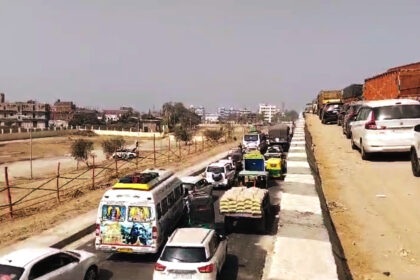कैमूर में एनएच-19 पर भीषण जाम, महाकुंभ जाने और लौटने वाले यात्री फंसे, पुलिस परेशान