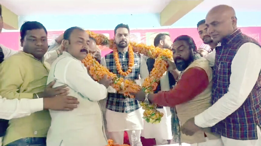 लखीसराय के जन संवाद कार्यक्रम में निशिकांत सिन्हा ने लिया सामाजिक बदलाव का संकल्प