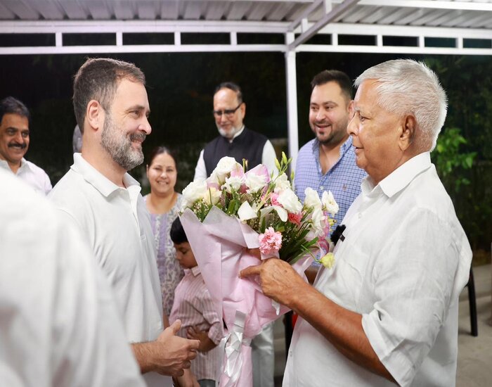 कांग्रेस के प्रदेश अध्यक्ष को निबटाने में जुटे हैं कांग्रेस के बड़े नेता, आज पटना क्यों आ रहे हैं राहुल.