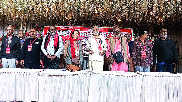 झारखंड क्रांतिकारी मजदूर यूनियन के 12वें राज्य सम्मेलन ने मजदूर एकता और संघर्ष का दिया संदेश