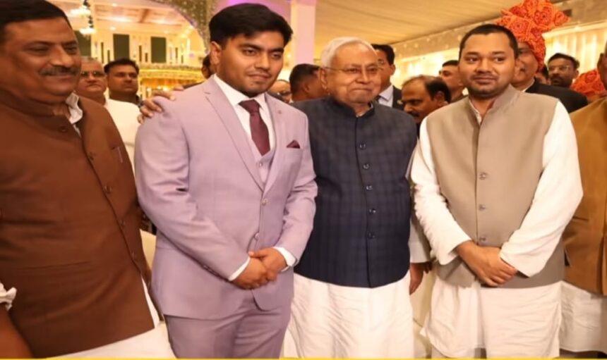 सीएम नीतीश कुमार के बेटे का शादी समारोह में फोटो आया सामने, राजनीति चर्चाएं तेज!