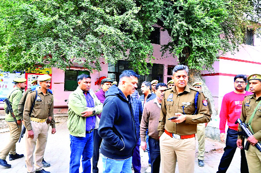 कुंभ से लौट रहा वाहन दुर्घटनाग्रस्त, 7 की मौत