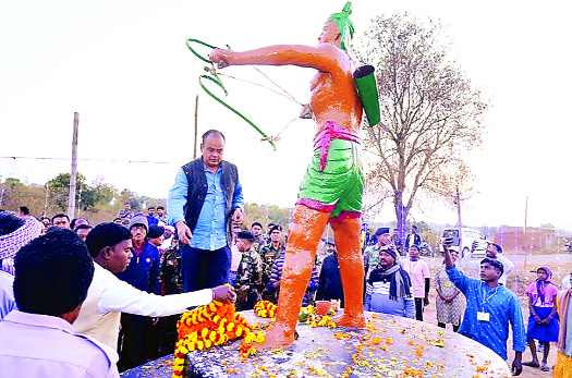 इरफान अंसारी तिलका मांझी की 275वीं जयंती पर पहुंचे मिहिजाम, अर्पित की श्रद्धांजलि