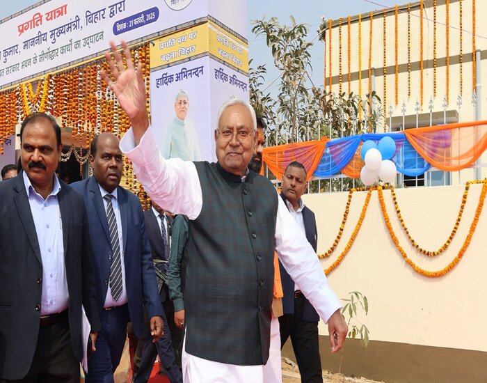 तेजस्वी यादव के माई-बहिन योजना के बदले NDA शुरू करेगा महिला सम्मान योजना.