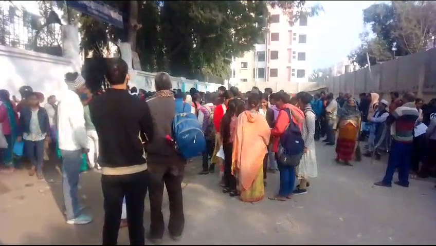 इंटर परीक्षा के पहले दिन 81 छात्र-छात्राएं निष्कासित