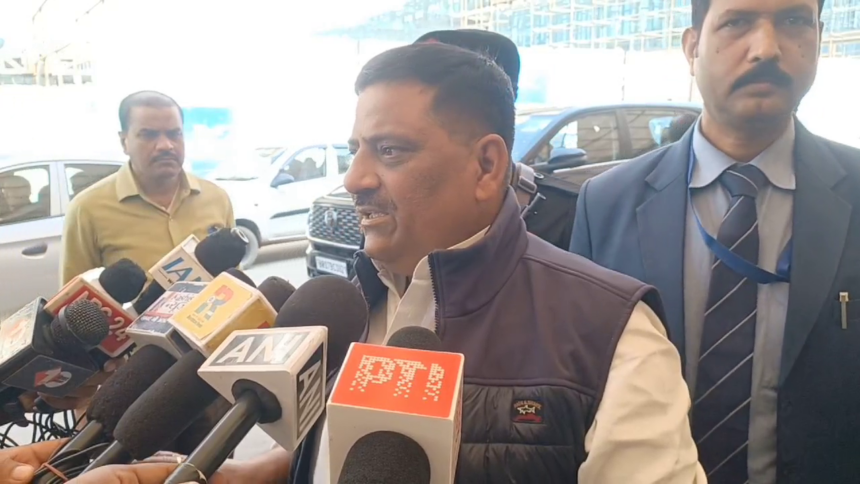 संजय झा की कोशिश रंग लाई,पटना-दरभंगा से विदेश के लिए उड़ान भरेगें विमान.