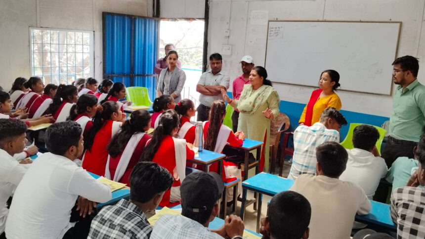 फुलवारी प्रखंड में सरकारी योजनाओं पर जागरूकता एवं काउंसलिंग कार्यक्रम आयोजित