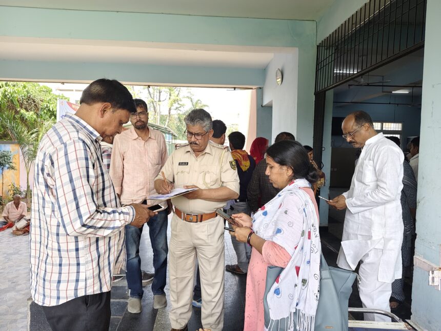 अनियंत्रित ऑटो की टक्कर से एएनएम की मौत, इलाज के दौरान तोड़ा दम