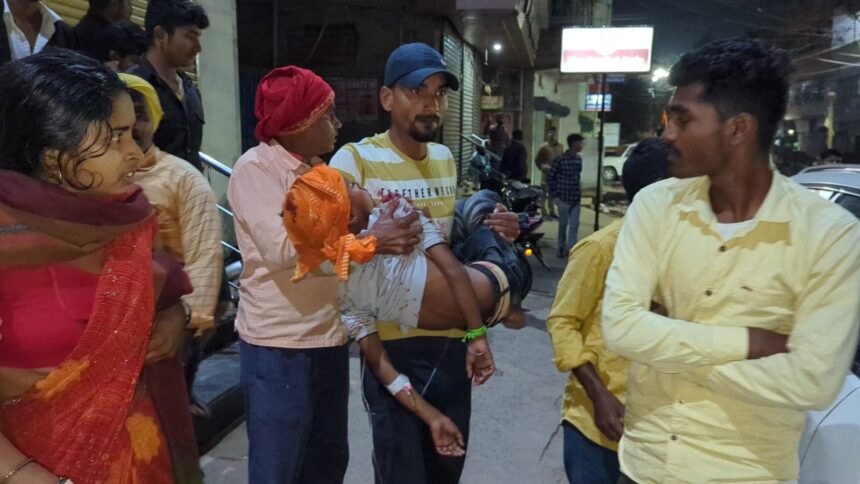 शादी समारोह में हर्ष फायरिंग के दौरान मासूम की गोली लगने से मौत, परिजनों का हंगामा