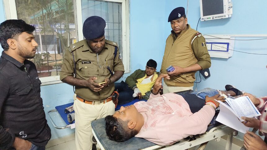 भोजपुर में प्रॉपर्टी डीलर को मारी गोली, पुलिस और अपराधियों के बीच मुठभेड़ में दो घायल
