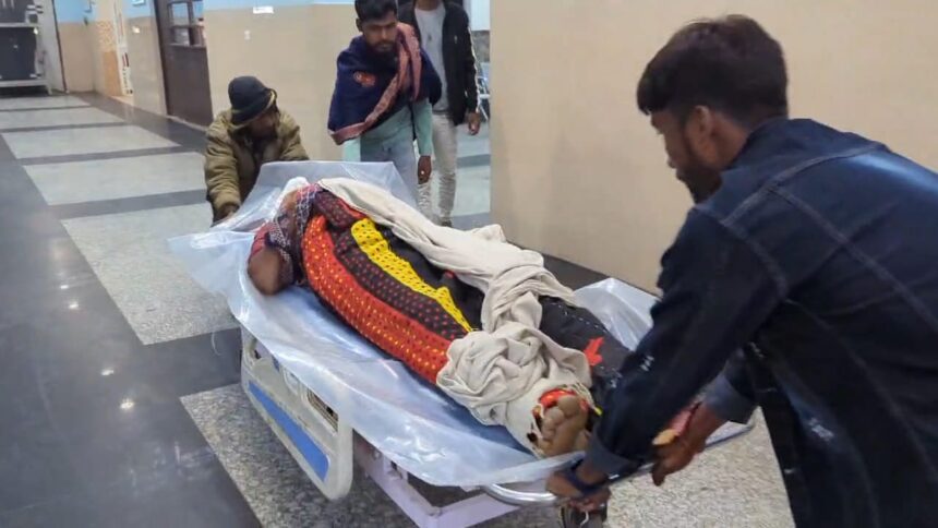 गंगा किनारे मछली पकड़ने गए मछुआरे को बदमाशों ने मारी गोली