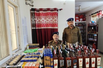 ऑटो की छत में बना था गुप्त तहखाना, पुलिस ने 216 लीटर शराब जब्त कर तस्कर को दबोचा