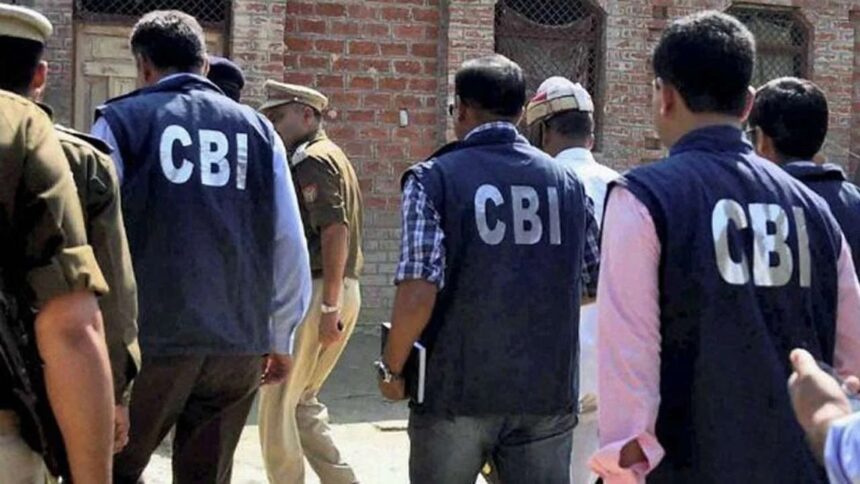 पटना हॉस्टल कांड: शंभू गर्ल्स हॉस्टल पहुंची CBI की टीम, सुराग की तलाश में खंगाला NEET छात्रा का कमरा