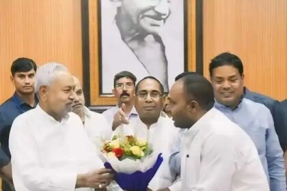 एक इस्तीफे से हड़कंप! क्या PK को वॉक ओवर दे रहा JDU?