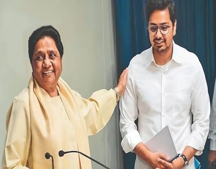 मायावती के भरोसे पर खरे नहीं उतर पाये आकाश आनंद, भाई के हाथ में BSP की कमान.