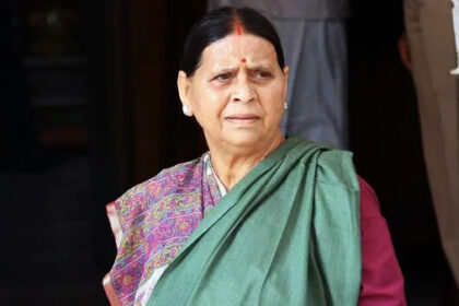 Happy Birthday Rabri Devi: 67 साल की हुईं राबड़ी देवी, जानें पांचवीं पास गृहिणी से CM बनने तक का सफर...