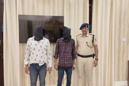 तनिष्क शोरूम लूटकांड: पुलिस ने दो अपराधियों को किया गिरफ्तार, लाइनर और संरक्षण देने का आरोप