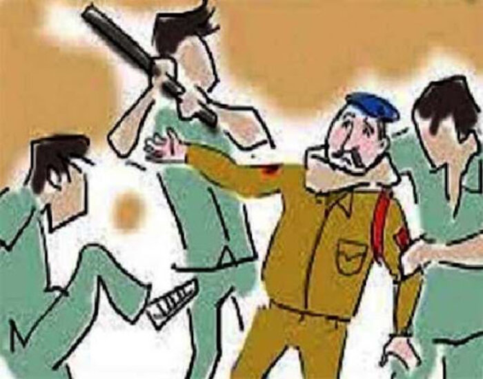 पटना में पुलिस पर पत्थरबाजी,1 जवान घायल, कानून-व्यवस्था पर उठ रहे सवाल.