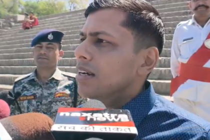 चैती छठ की तैयारियों का जायजा लेने बक्सर पहुंचे जिला पदाधिकारी