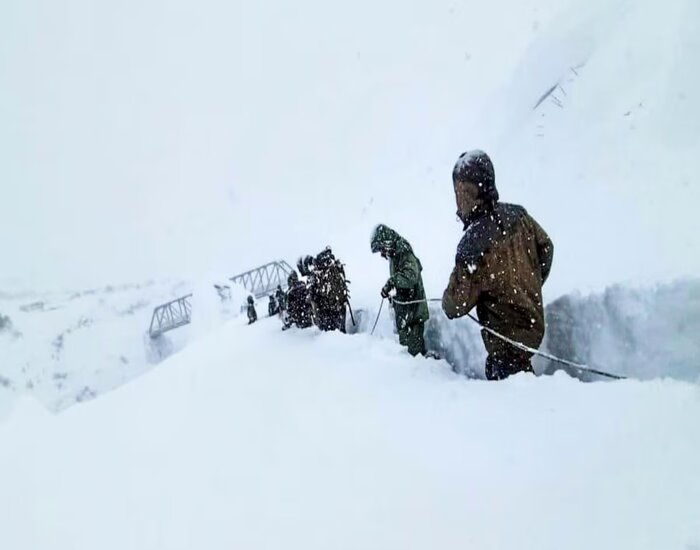 चमोली एवलांच में फंसे 55 मजदूर, यूपी-बिहार के हैं सबसे अधिक श्रमिक.